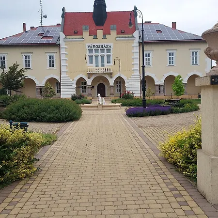 De Bloementuin / A Viragoskert Lejlighed