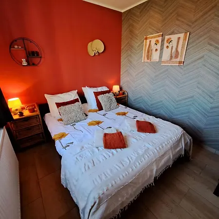 De Bloementuin / A Virágoskert Apartman